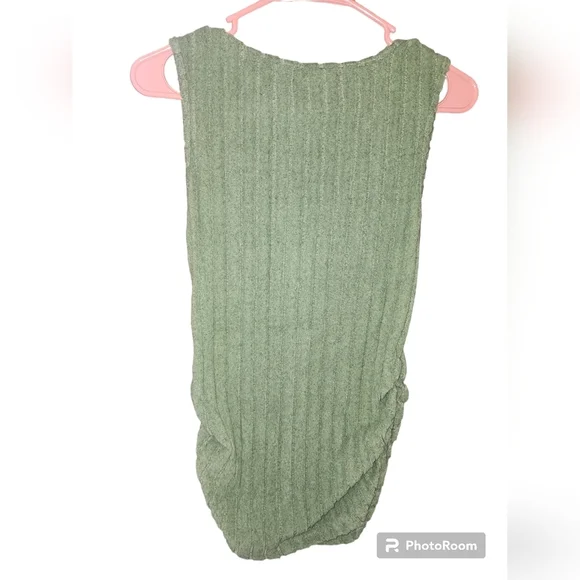 NWT!! Tank top - Picture 2 of 3